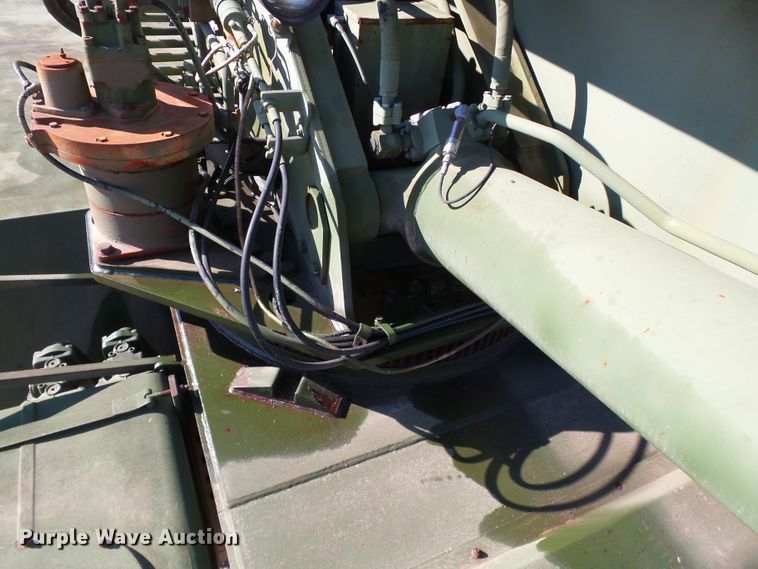 image for item DH7785 1989 P & H HSHMC-25 crane