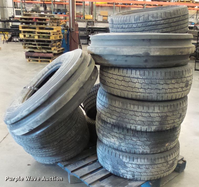 image for item DI0693 Tires and wheels