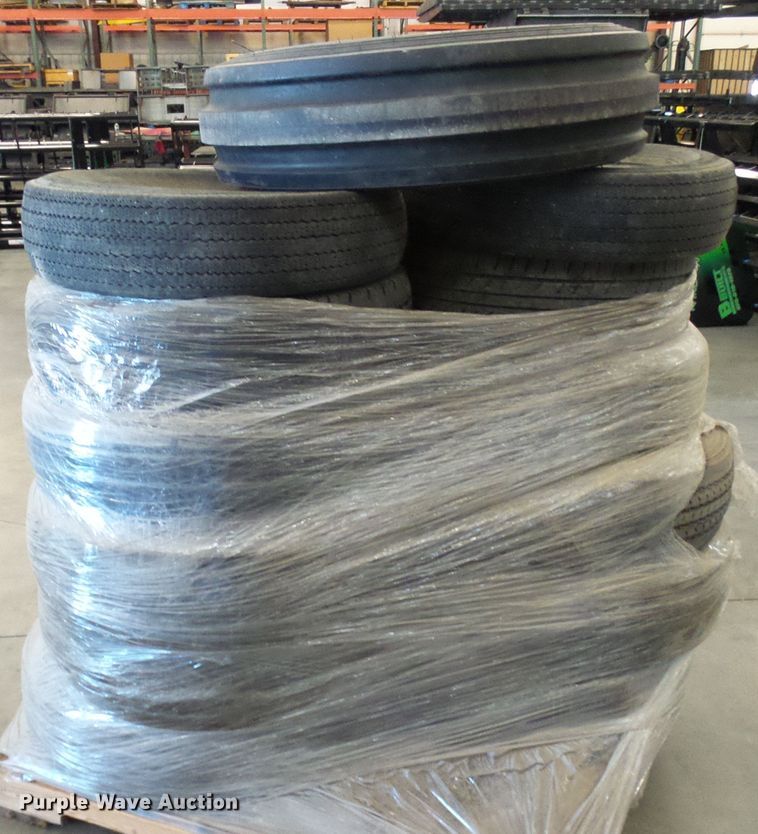 image for item DI0693 Tires and wheels