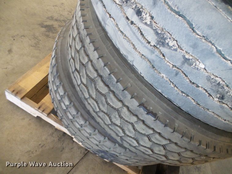 image for item DI0693 Tires and wheels