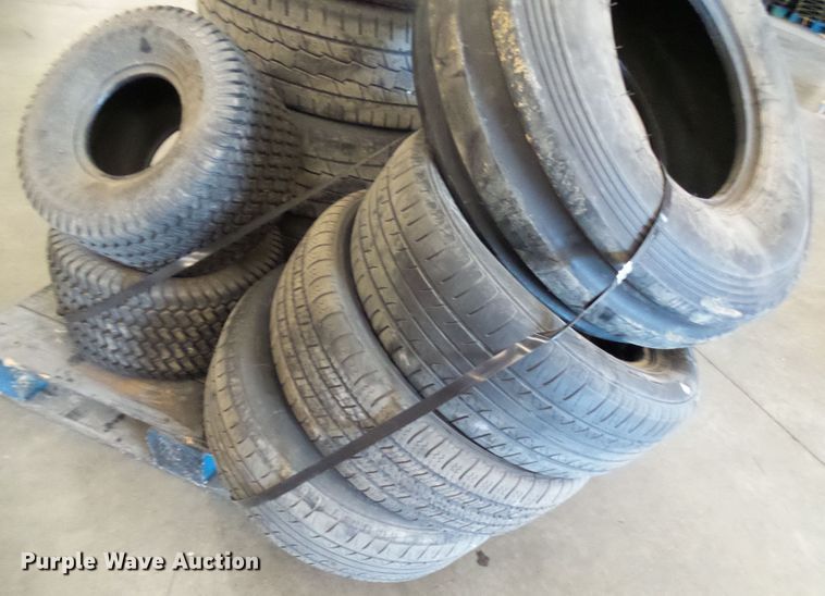 image for item DI0693 Tires and wheels