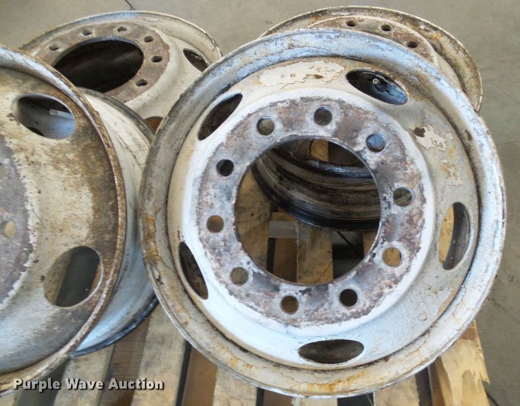 image for item DI0693 Tires and wheels