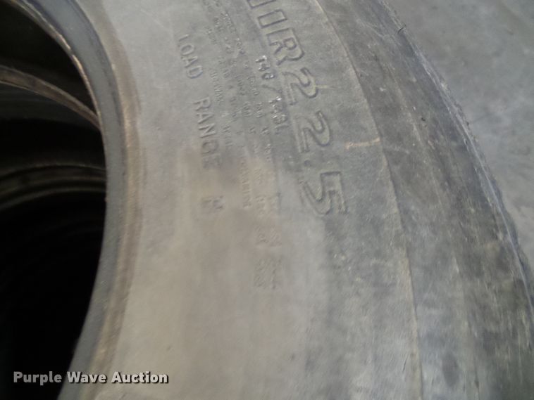 image for item DI0693 Tires and wheels