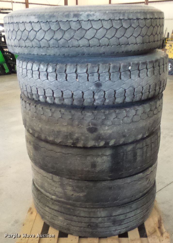 image for item DI0693 Tires and wheels