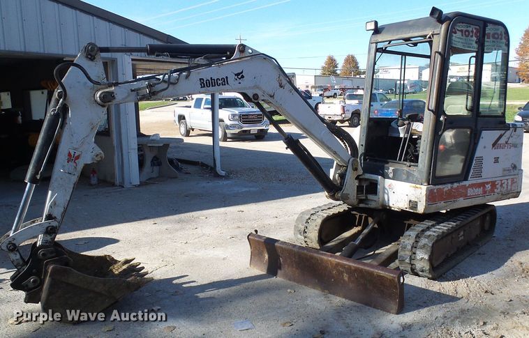 image for item DI0727 2000 Bobcat 331 mini excavator