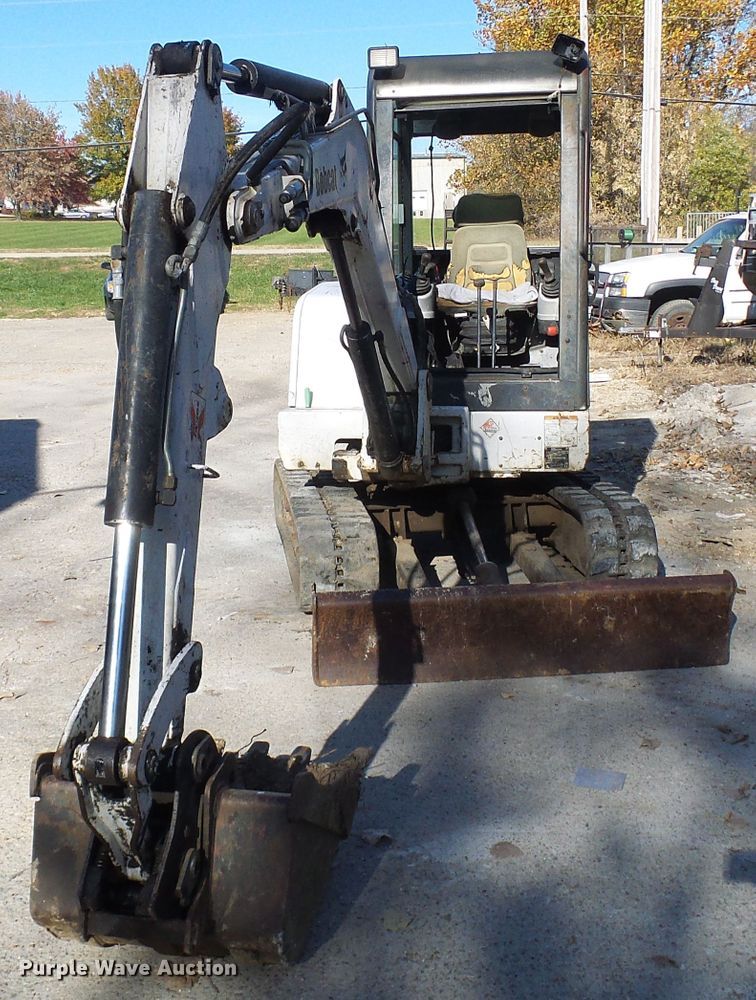 image for item DI0727 2000 Bobcat 331 mini excavator