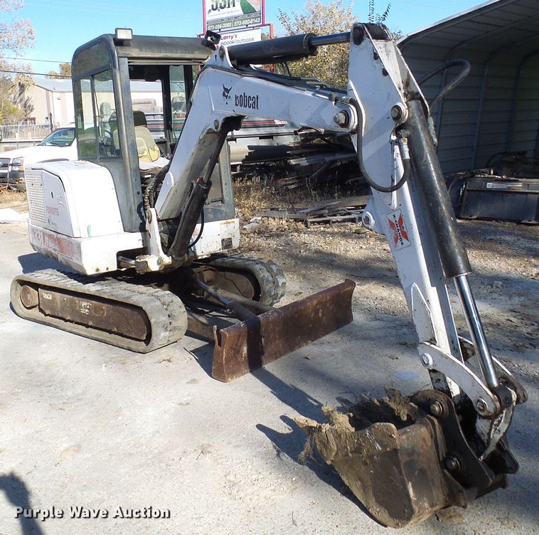 image for item DI0727 2000 Bobcat 331 mini excavator