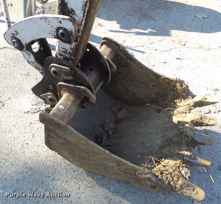 image for item DI0727 2000 Bobcat 331 mini excavator