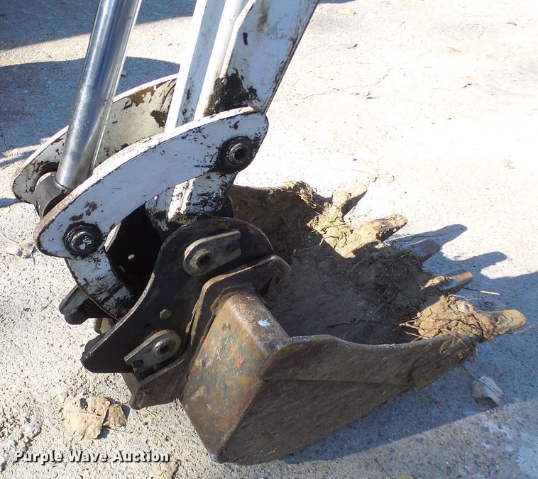 image for item DI0727 2000 Bobcat 331 mini excavator