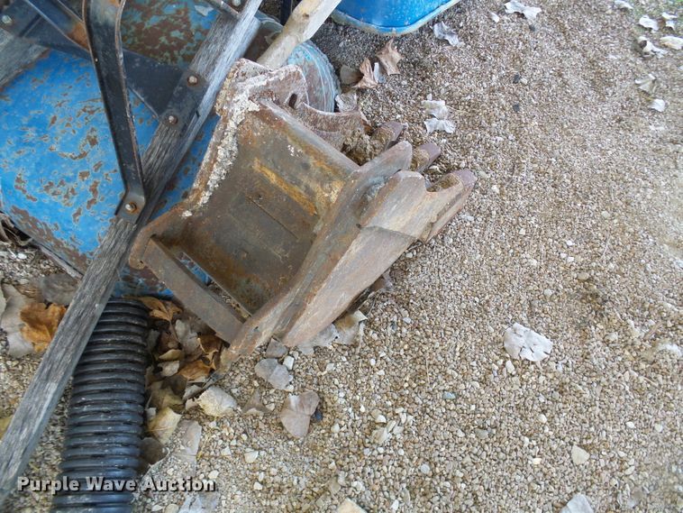 image for item DI0727 2000 Bobcat 331 mini excavator