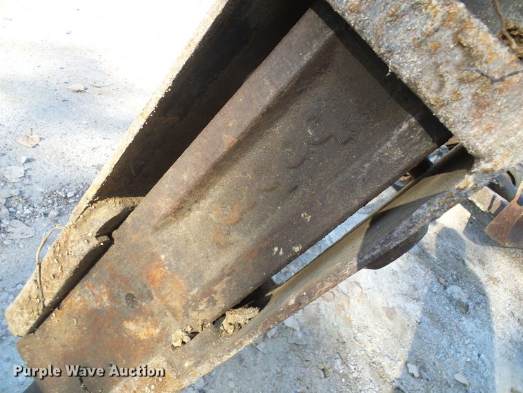 image for item DI0728 Bobcat breaker