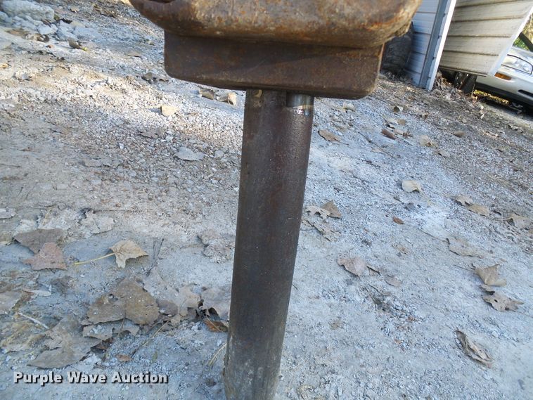 image for item DI0728 Bobcat breaker