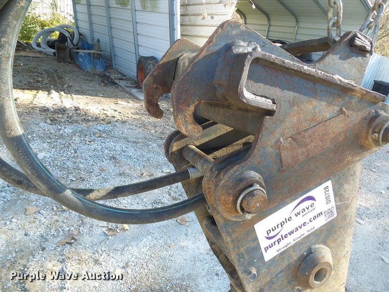 image for item DI0728 Bobcat breaker