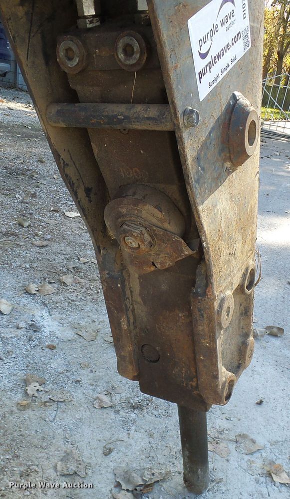 image for item DI0728 Bobcat breaker