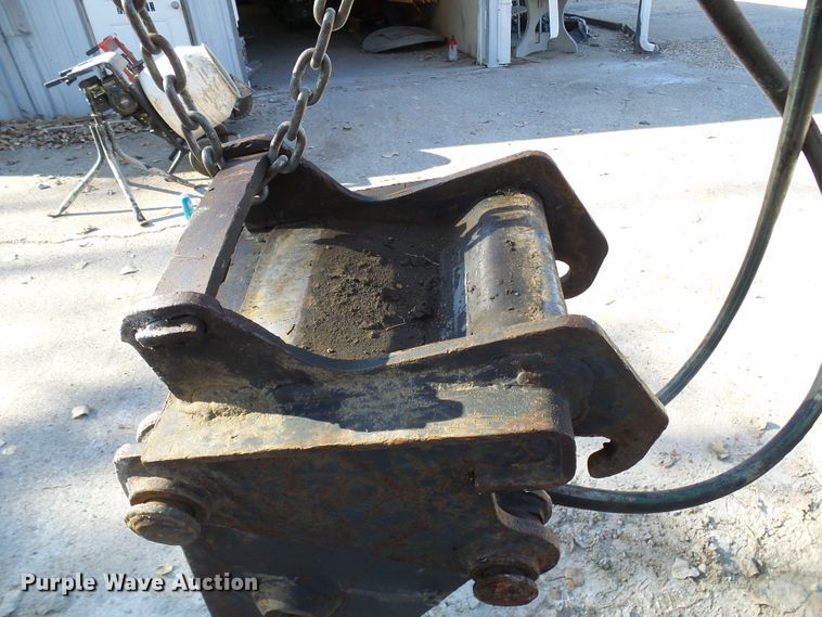 image for item DI0728 Bobcat breaker