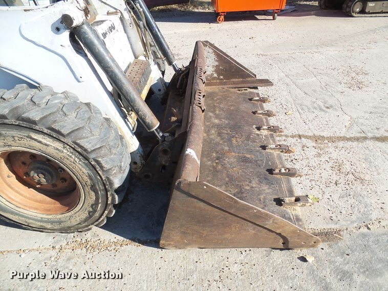image for item DI0729 2000 Bobcat 873 skid steer