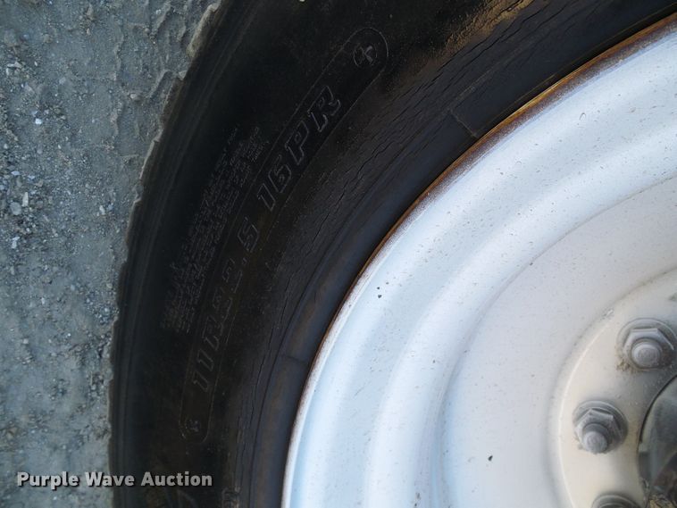 image for item DI0735 2006 Freightliner Business Class M2 digger derrick truck