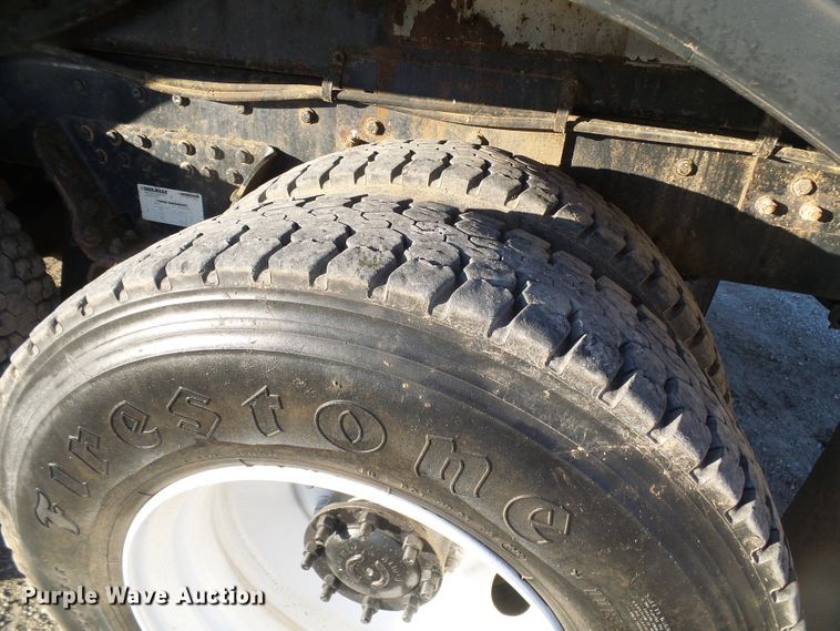 image for item DI0735 2006 Freightliner Business Class M2 digger derrick truck