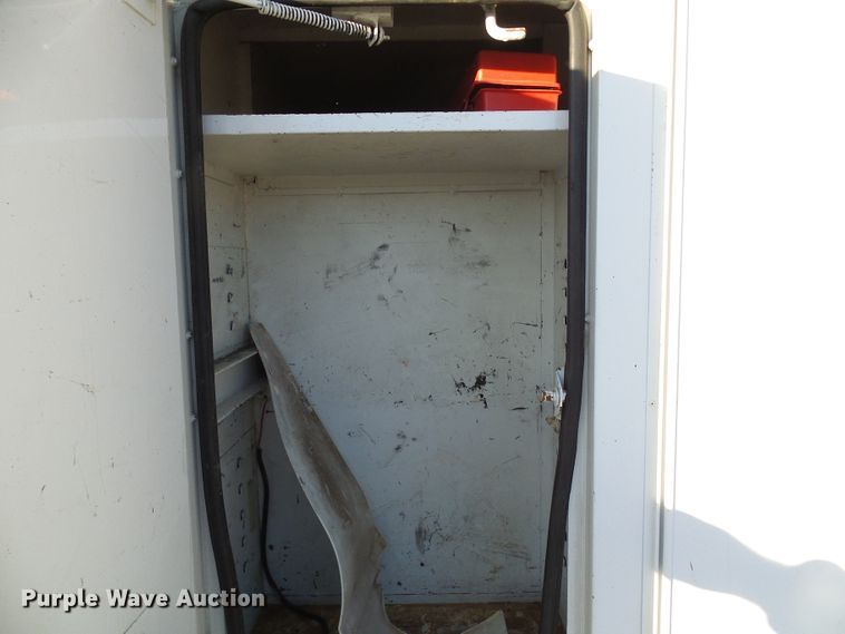 image for item DI0735 2006 Freightliner Business Class M2 digger derrick truck