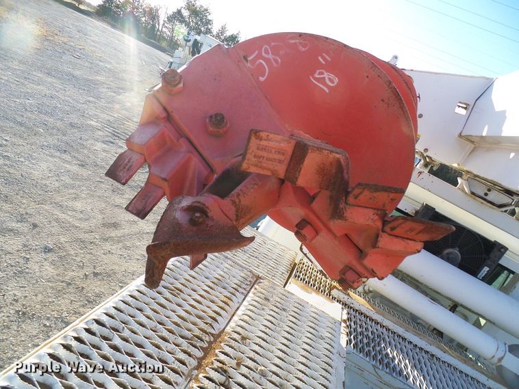 image for item DI0735 2006 Freightliner Business Class M2 digger derrick truck