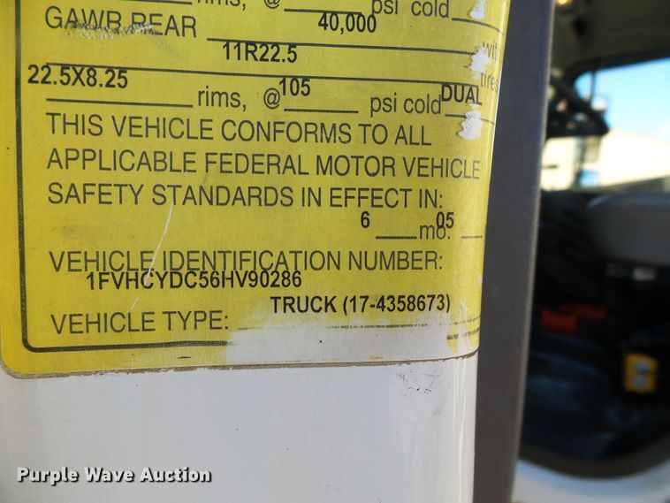 image for item DI0735 2006 Freightliner Business Class M2 digger derrick truck