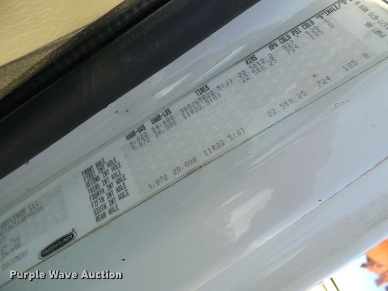 image for item DI0735 2006 Freightliner Business Class M2 digger derrick truck