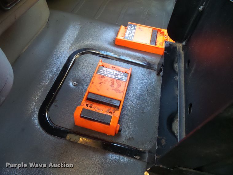 image for item DI0735 2006 Freightliner Business Class M2 digger derrick truck