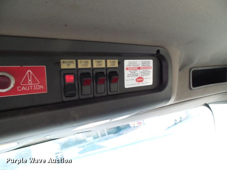 image for item DI0735 2006 Freightliner Business Class M2 digger derrick truck