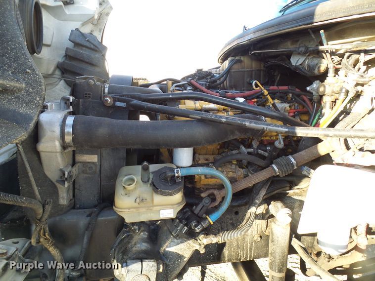 image for item DI0735 2006 Freightliner Business Class M2 digger derrick truck