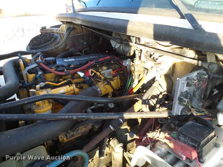 image for item DI0735 2006 Freightliner Business Class M2 digger derrick truck