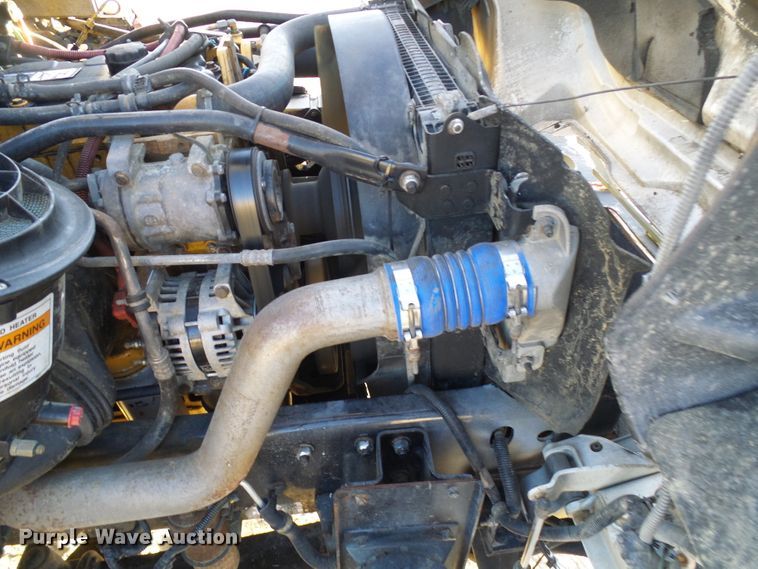 image for item DI0735 2006 Freightliner Business Class M2 digger derrick truck