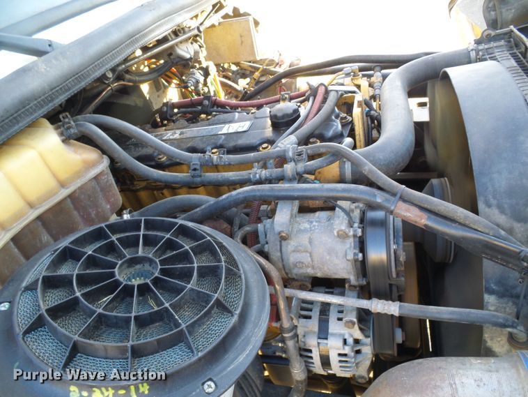 image for item DI0735 2006 Freightliner Business Class M2 digger derrick truck