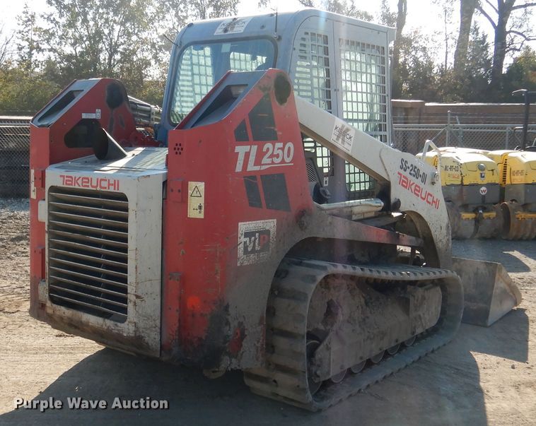 image for item DY9859 2011 Takeuchi TL250 skid steer