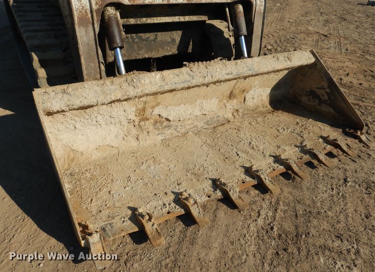 image for item DY9859 2011 Takeuchi TL250 skid steer