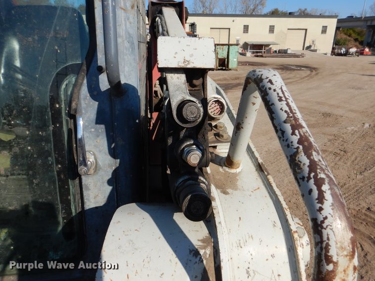 image for item DY9859 2011 Takeuchi TL250 skid steer