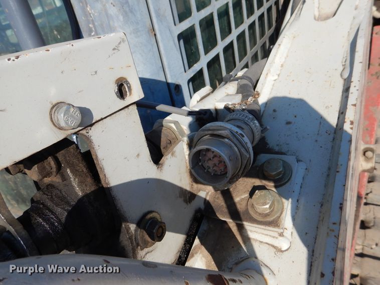 image for item DY9859 2011 Takeuchi TL250 skid steer