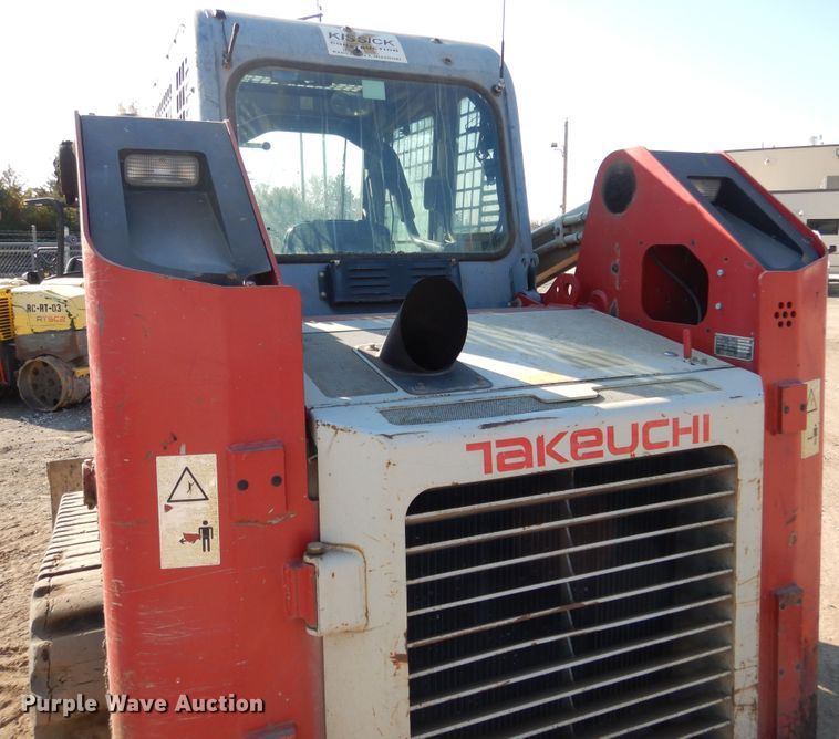 image for item DY9859 2011 Takeuchi TL250 skid steer
