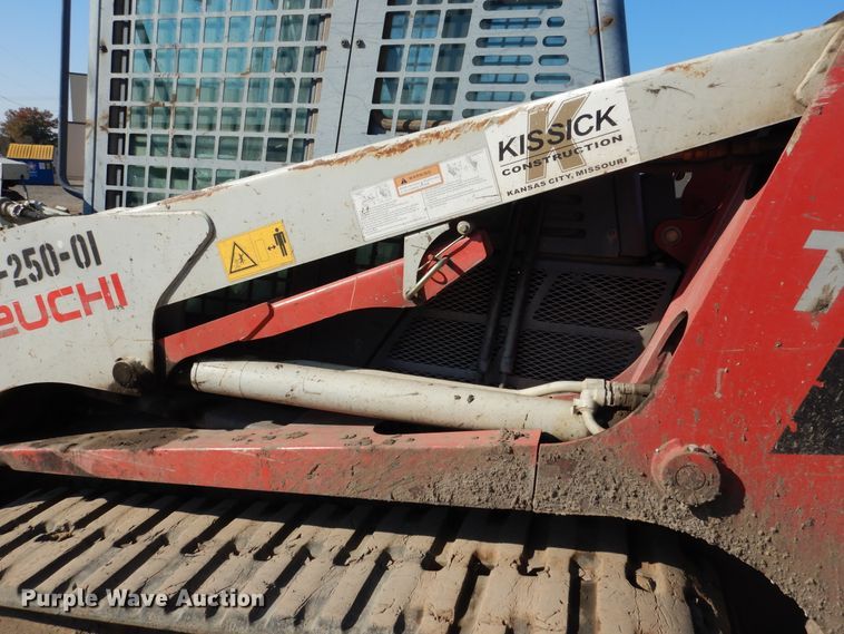image for item DY9859 2011 Takeuchi TL250 skid steer