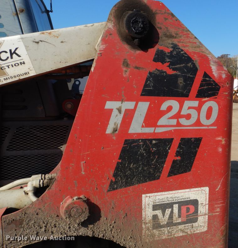 image for item DY9859 2011 Takeuchi TL250 skid steer