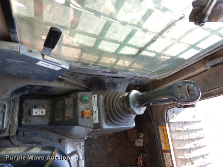 image for item DY9859 2011 Takeuchi TL250 skid steer