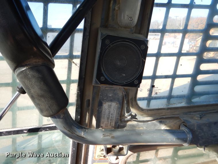 image for item DY9859 2011 Takeuchi TL250 skid steer