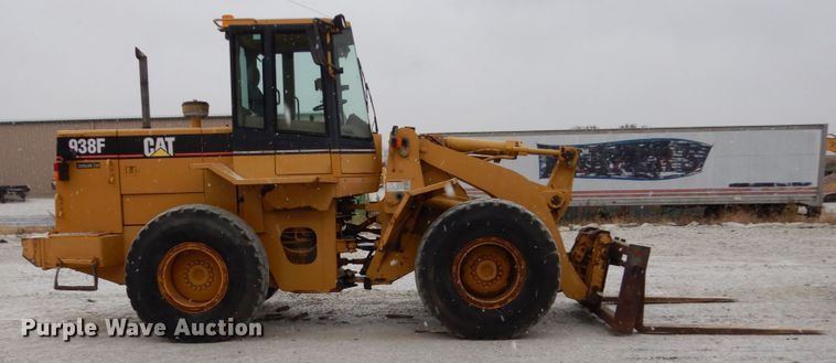 image for item EC9082 1996 Caterpillar 938F wheel loader