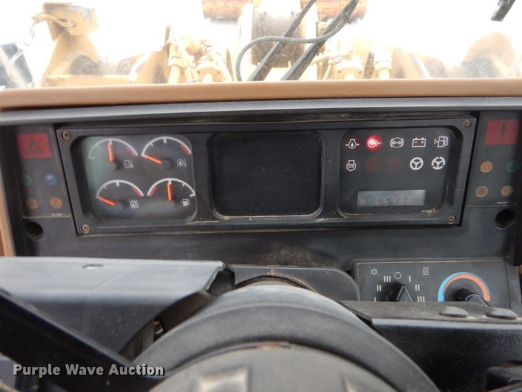 image for item EC9082 1996 Caterpillar 938F wheel loader