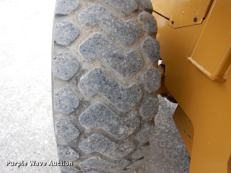 image for item EC9082 1996 Caterpillar 938F wheel loader