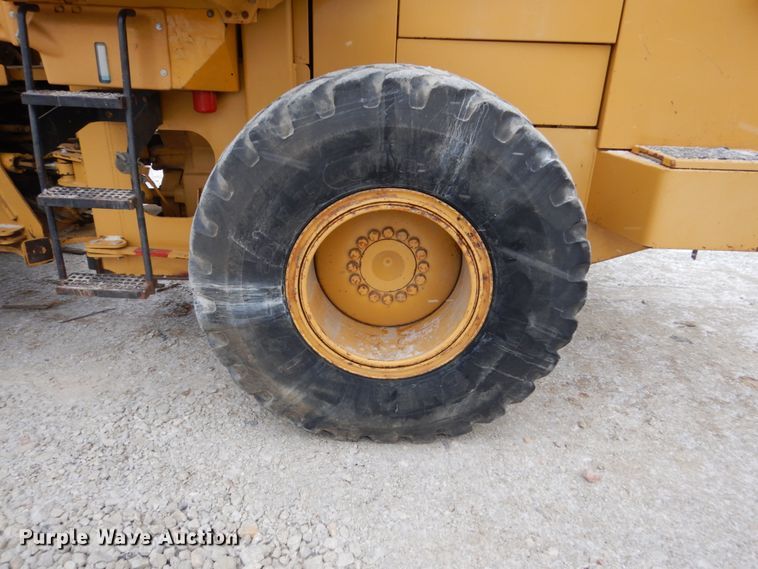 image for item EC9082 1996 Caterpillar 938F wheel loader