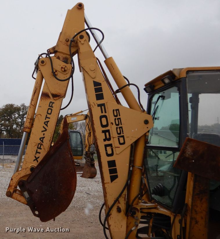 image for item EC9083 1995 Ford 555D backhoe