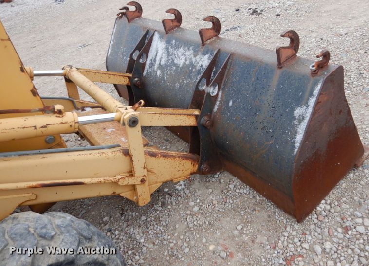 image for item EC9083 1995 Ford 555D backhoe