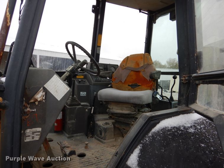 image for item EC9083 1995 Ford 555D backhoe