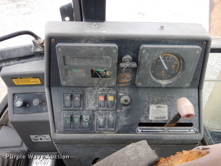 image for item EC9083 1995 Ford 555D backhoe