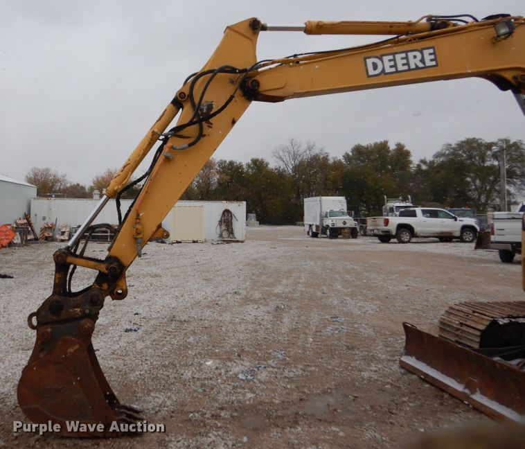 image for item EC9084 2006 John Deere 75C mini excavator